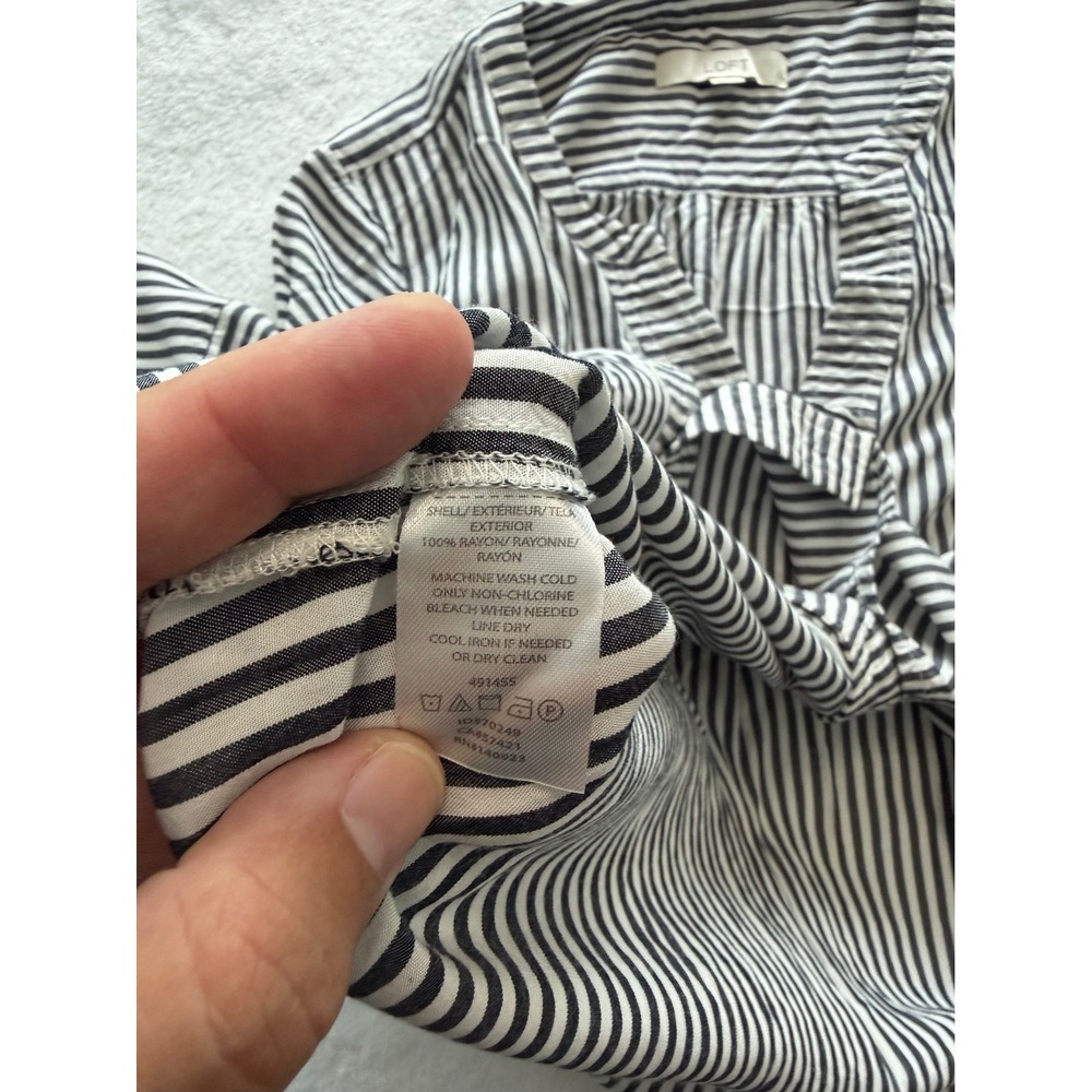 LOFT Shirt Womens Small Navy White Striped Long Sleeve V-Neck Blouse coastal EUC - Picture 4 of 5